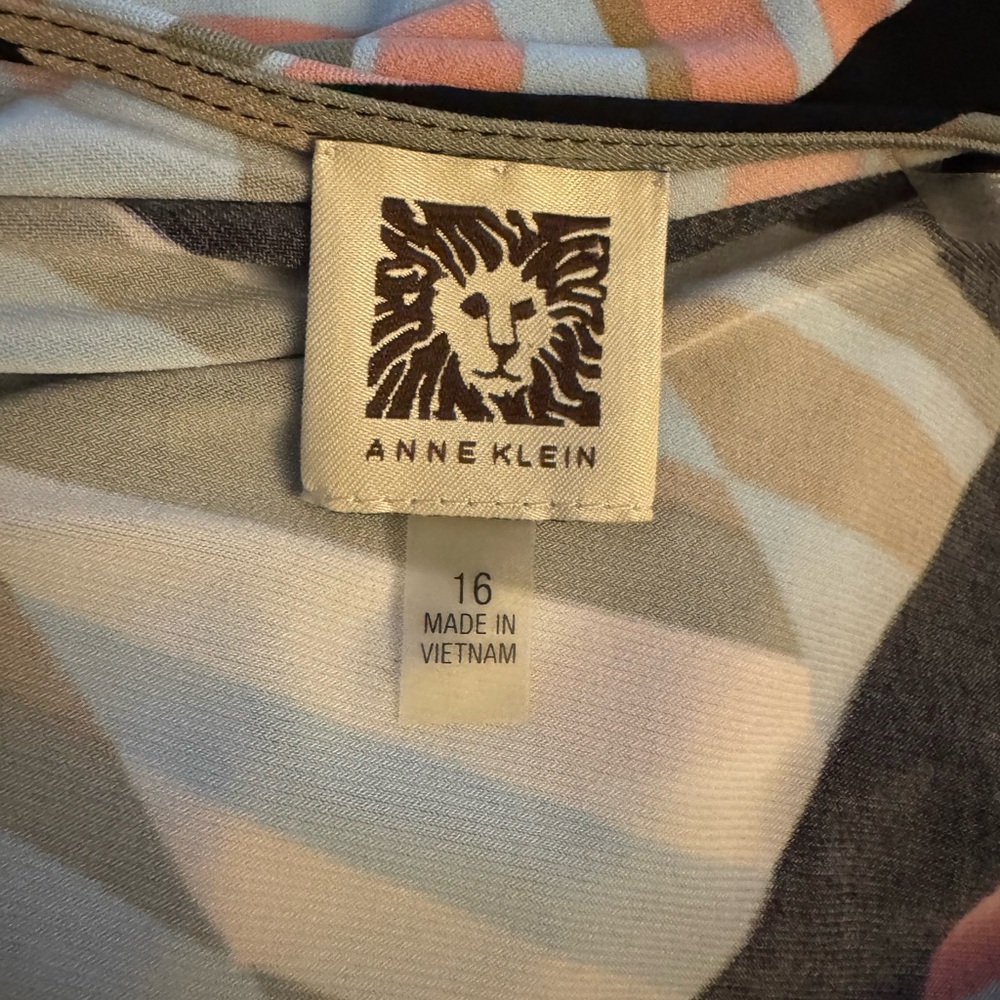 Anne Klein Pastel Geometric Dress - Picture 4 of 6